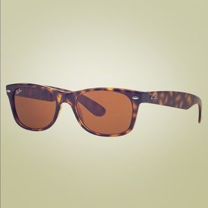 Ray-Ban Wayfarer Tortoise Frame Brown Sunglasses